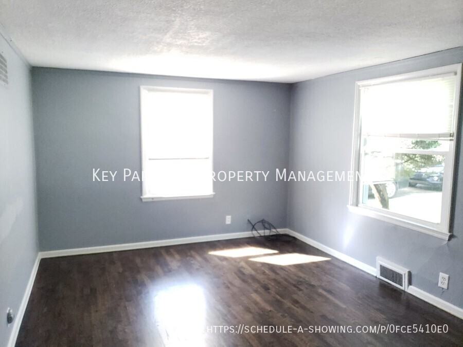 7809 Madison Ave - Photo 2 of 17