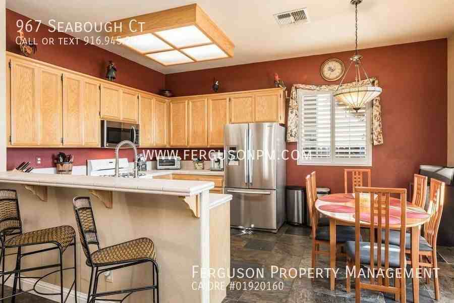 967 Seabough Ct - Photo 4 of 13