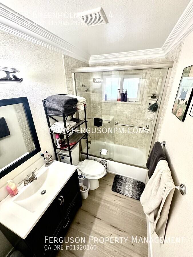 4758 Greenholme Dr #4 - Photo 7 of 12