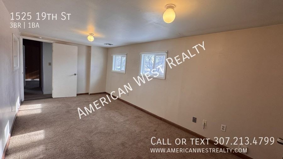 1525 19th St - Photo 6 of 15