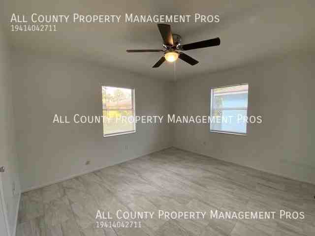 3009 Goodrich Ave - Photo 4 of 12