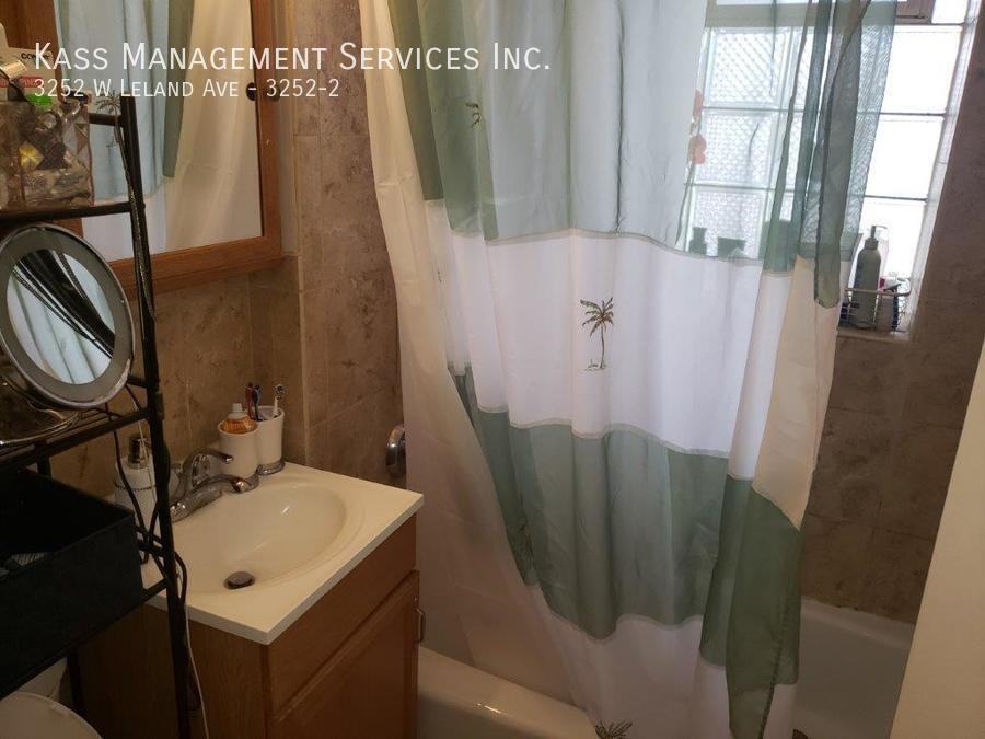 3252 W Leland Ave #3252-2 - Photo 7 of 10