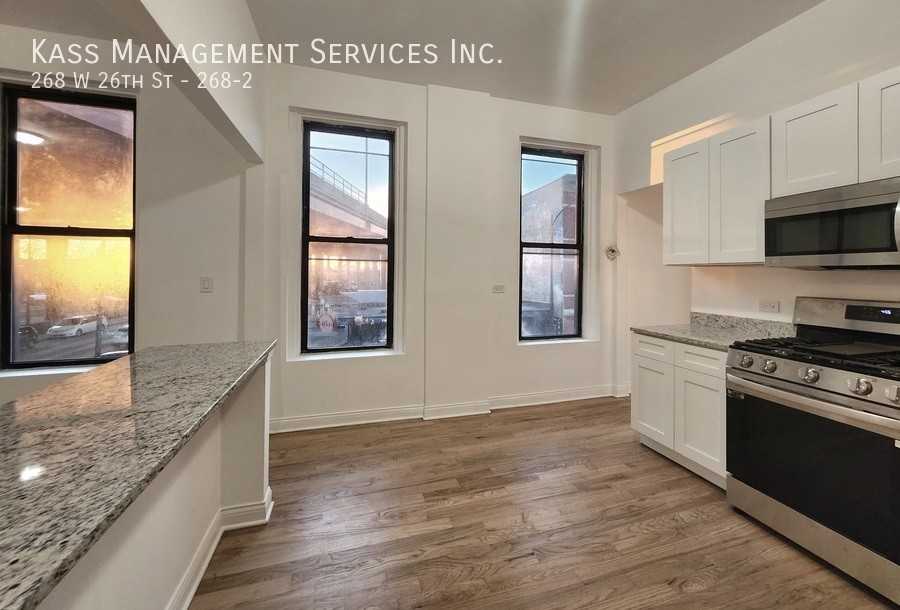 268 W 26th St #268-2 - Photo 7 of 19