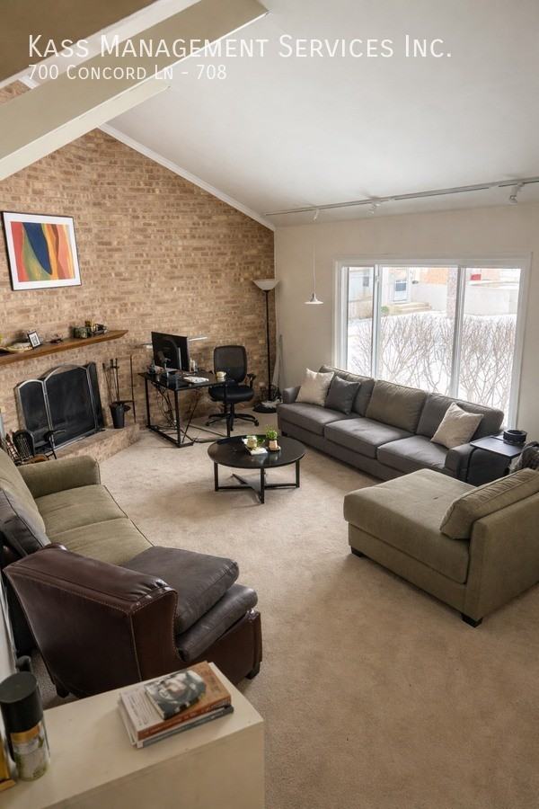 700 Concord Ln #708 - Photo 3 of 11