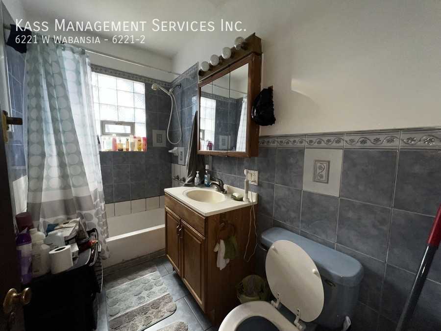 6221 W Wabansia Ave #6221-2 - Photo 7 of 7