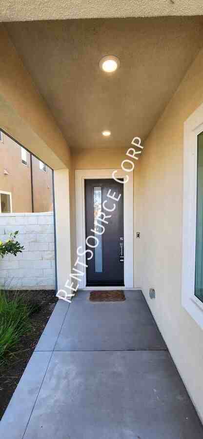 27227 Coyote Bush Ct - Photo 3 of 43