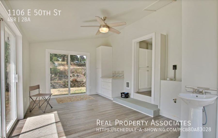 1106 E 50th St - Photo 6 of 11