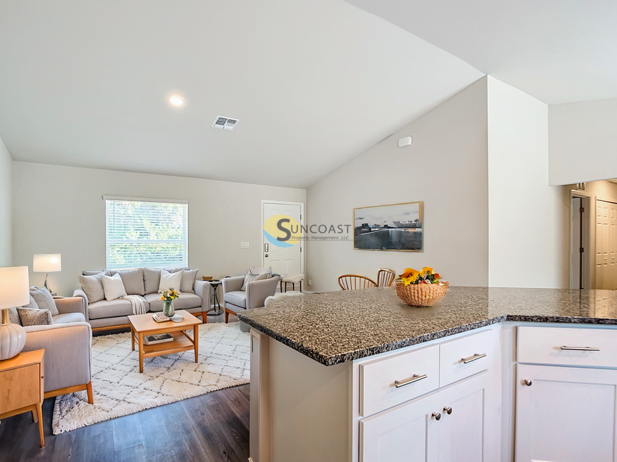 14 Pine Trce - Photo 3 of 40