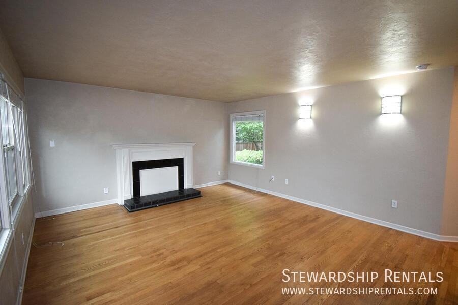 2266 Alder St #A - Photo 2 of 14