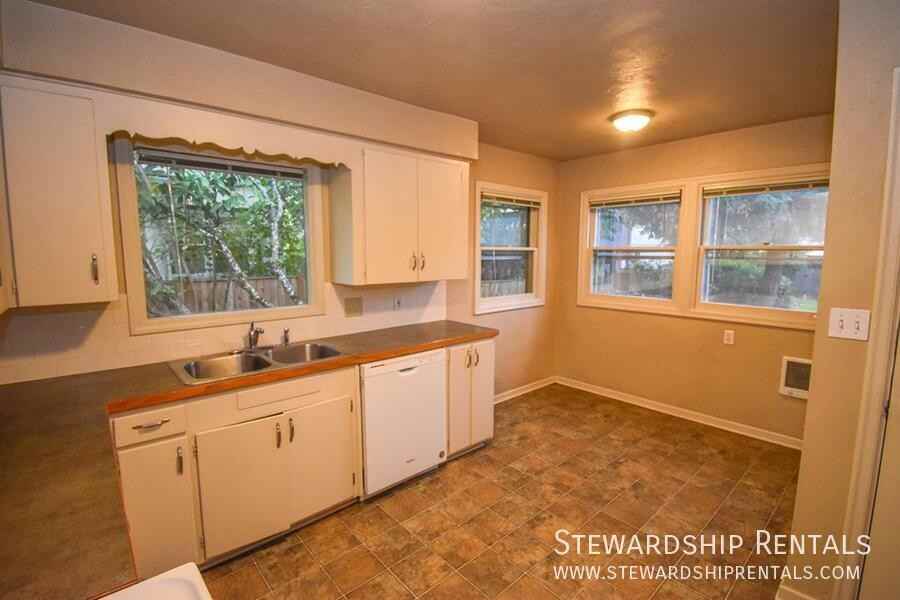 2266 Alder St #A - Photo 5 of 14