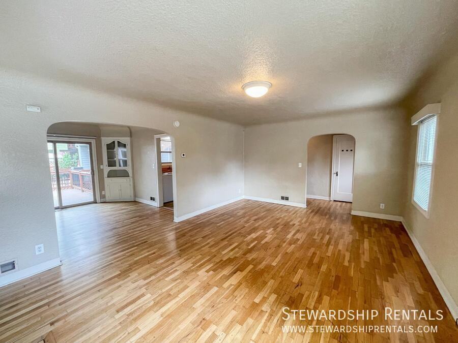 1760 Mill St - Photo 4 of 44