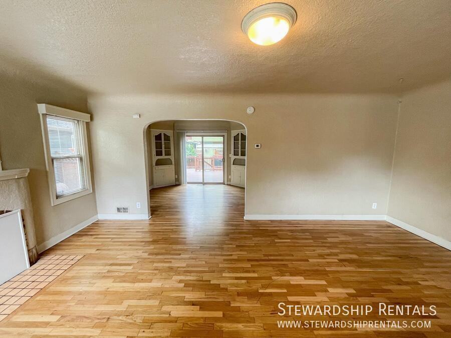 1760 Mill St - Photo 5 of 44