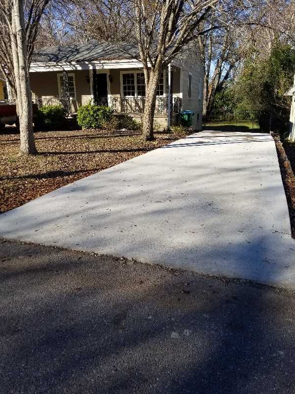 112 Lancaster St E - Photo 2 of 19