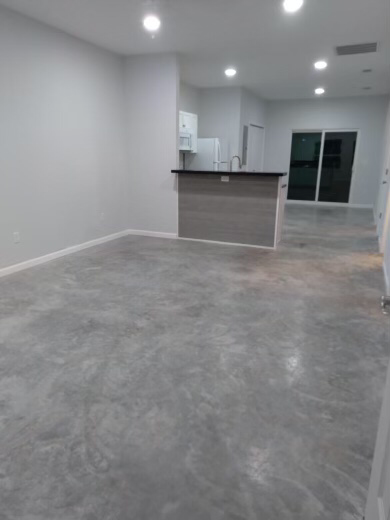 3627 Tanner Ln - Photo 3 of 11