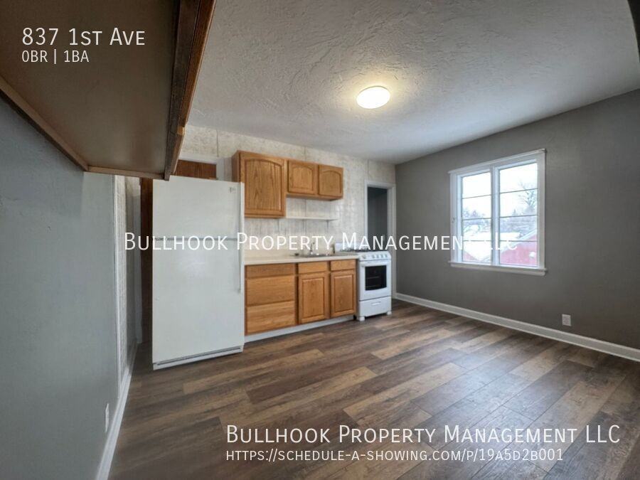 837 1st Ave - Photo 5 of 9