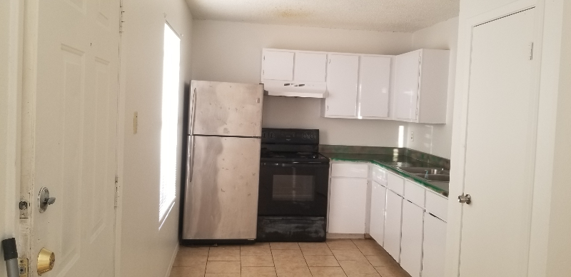 4222 Woodmanor Dr #1 - Photo 2 of 7