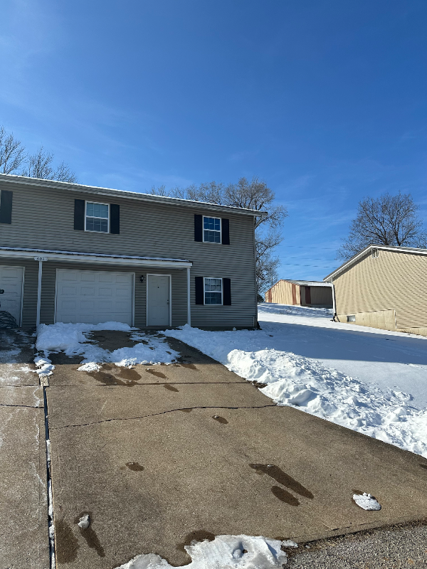 401 Douglas Dr #7 - Photo 2 of 8