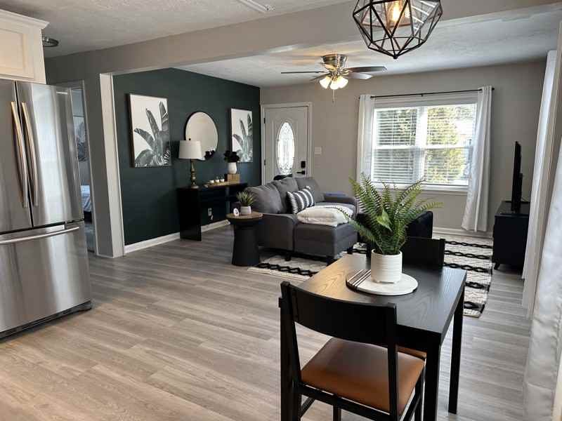 2500 Emil Ave - Photo 6 of 8