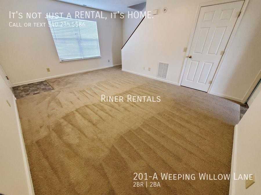 201 Weeping Willow Ln Apt A - Photo 3 of 13