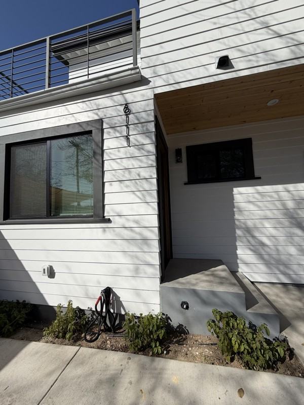 6111 Strickland Ave - Photo 2 of 20