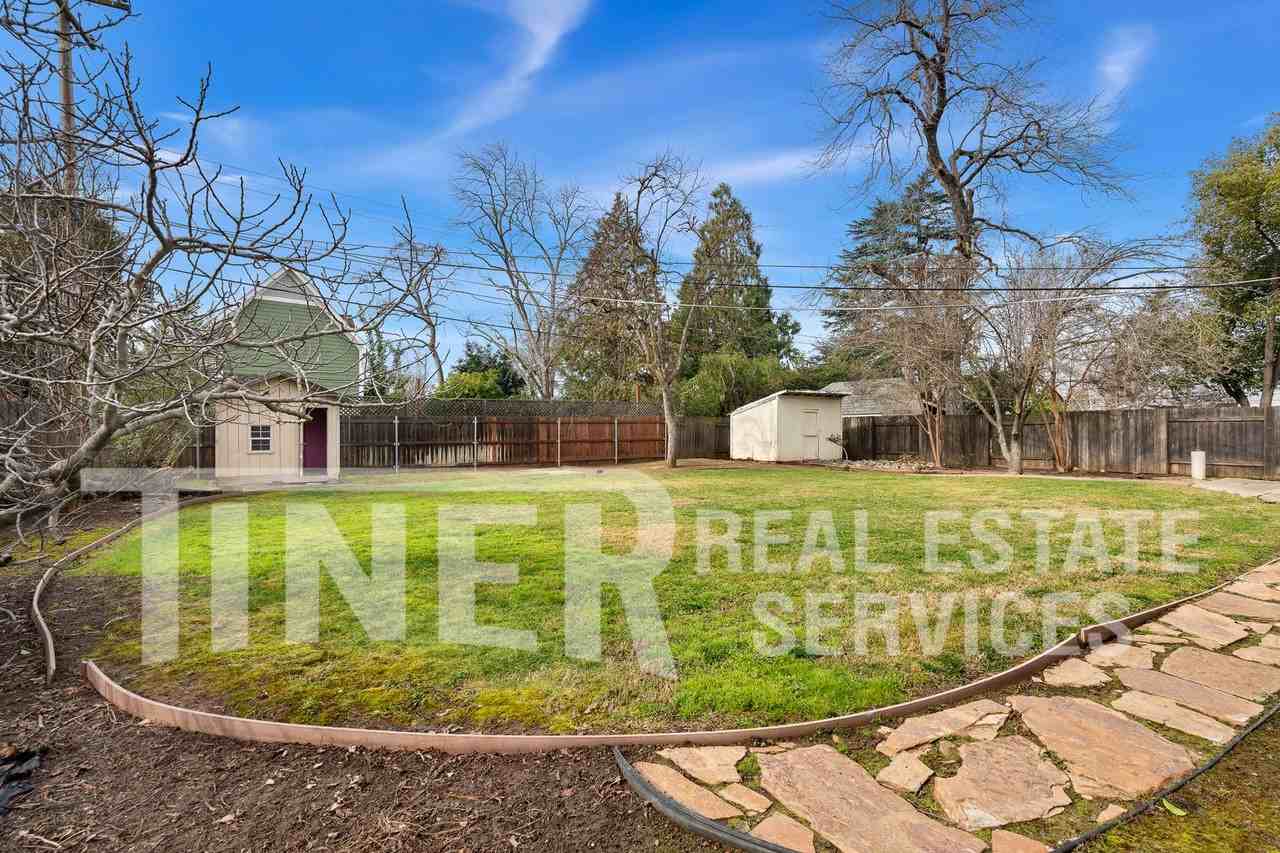 2407 Sandringham Rd - Photo 4 of 22