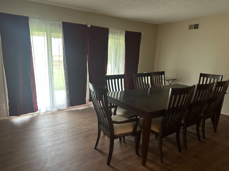 1245 N Sycamore Ave - Photo 5 of 12