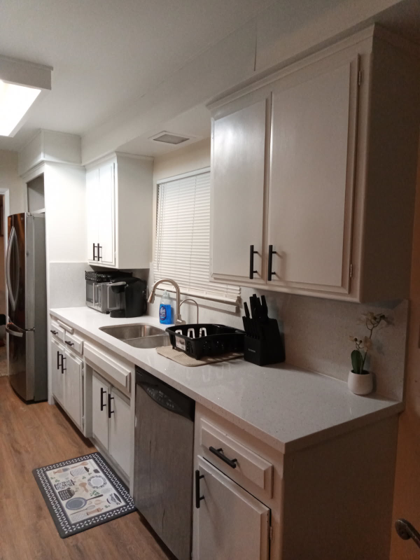 1245 N Sycamore Ave - Photo 6 of 12