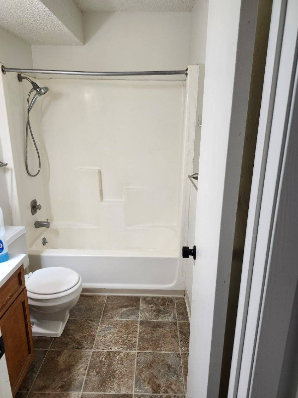 911 Garfield St #5 - Photo 3 of 9