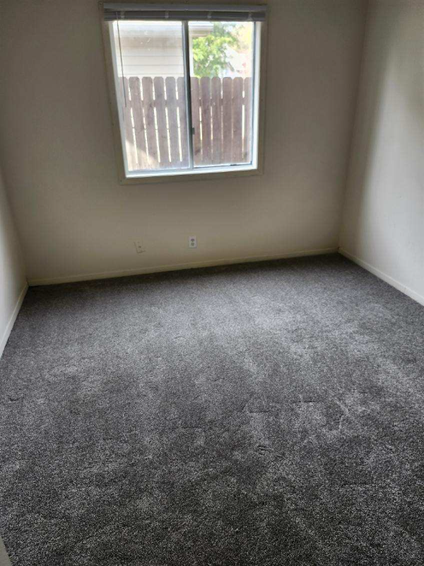 911 Garfield St #5 - Photo 5 of 9