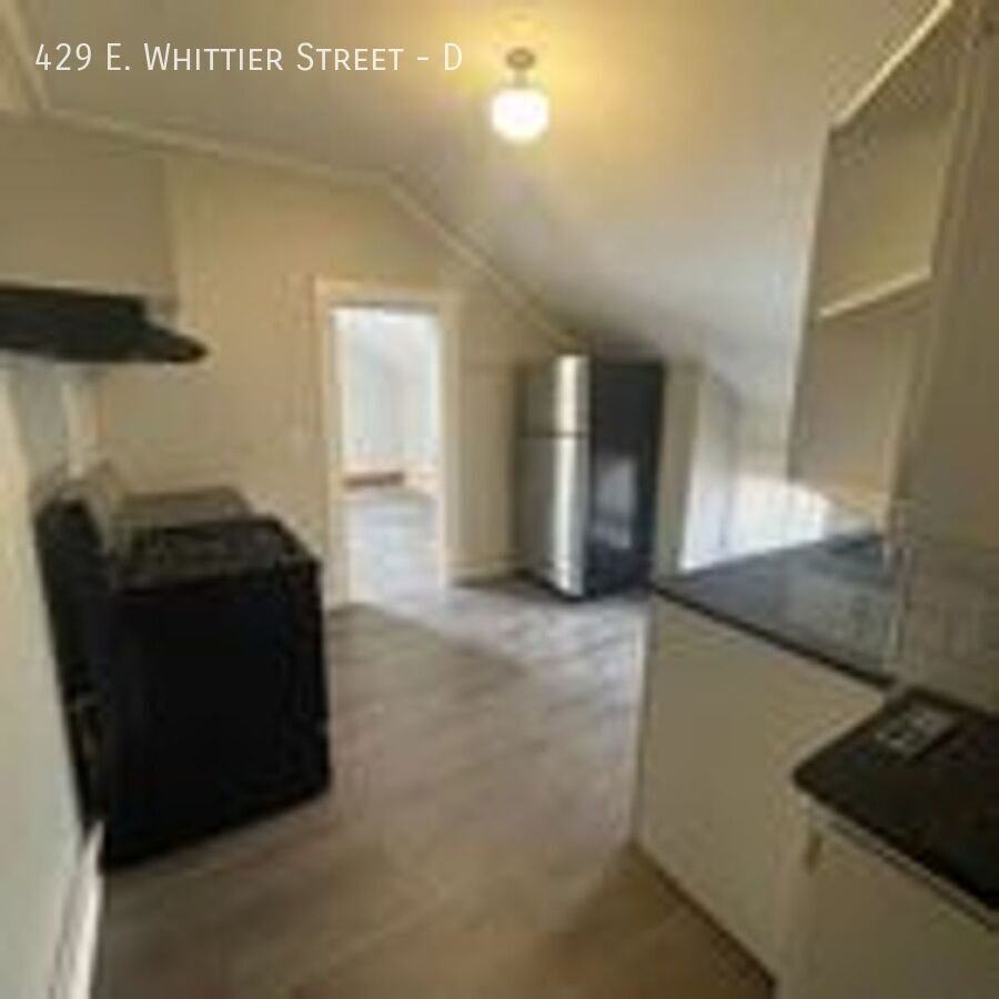 429 E Whittier St #D - Photo 4 of 10