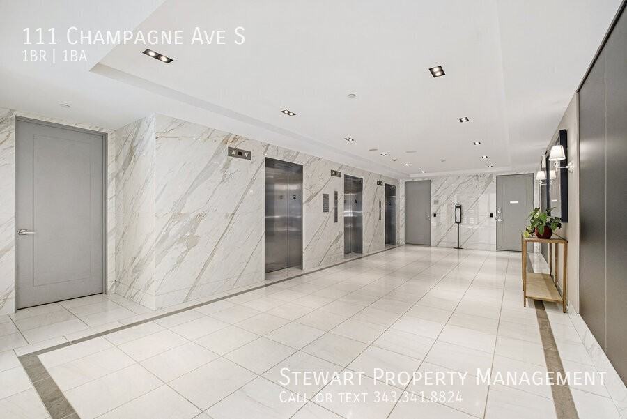 111 Champagne Ave S - Photo 5 of 33