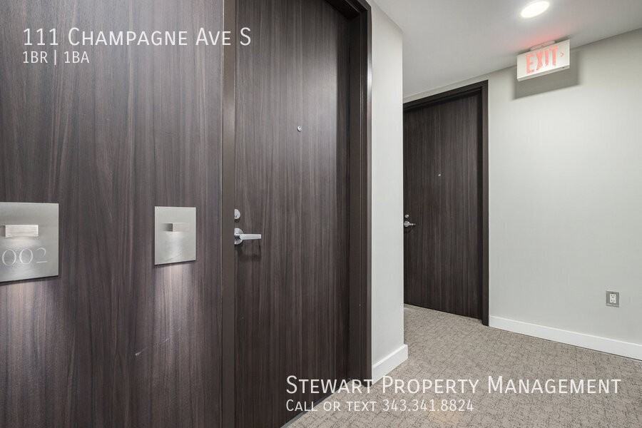 111 Champagne Ave S - Photo 6 of 33