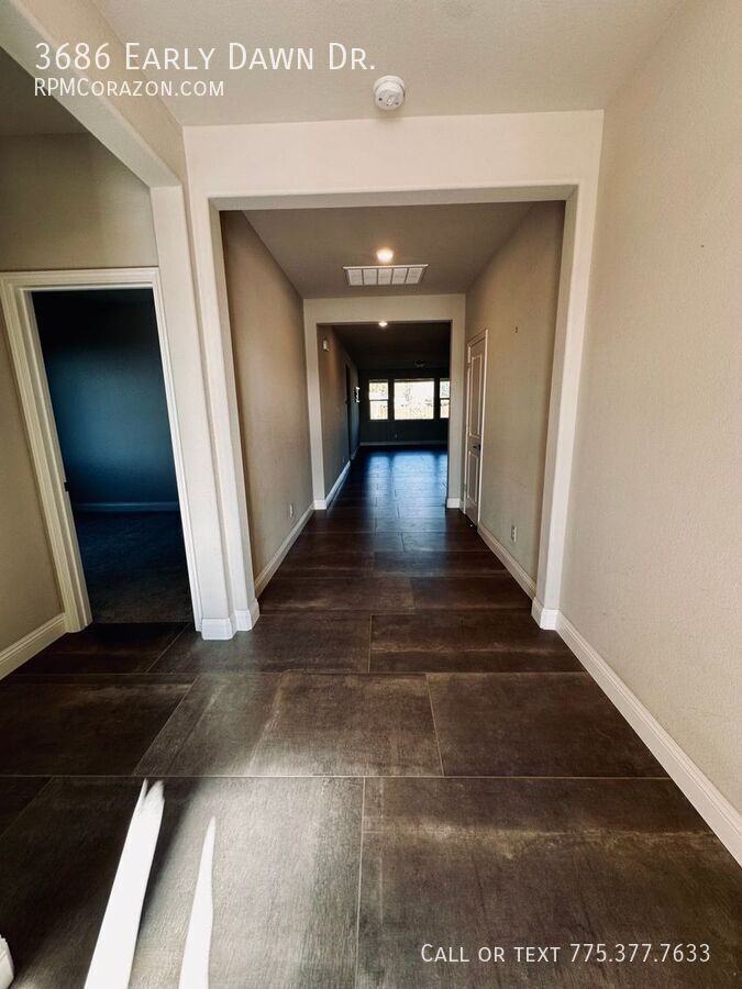 3686 Early Dawn Dr - Photo 2 of 22