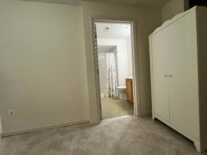 14593 Faith Ct - Photo 4 of 6