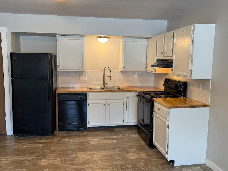 2 Cambridge Mnr #15 - Photo 3 of 10