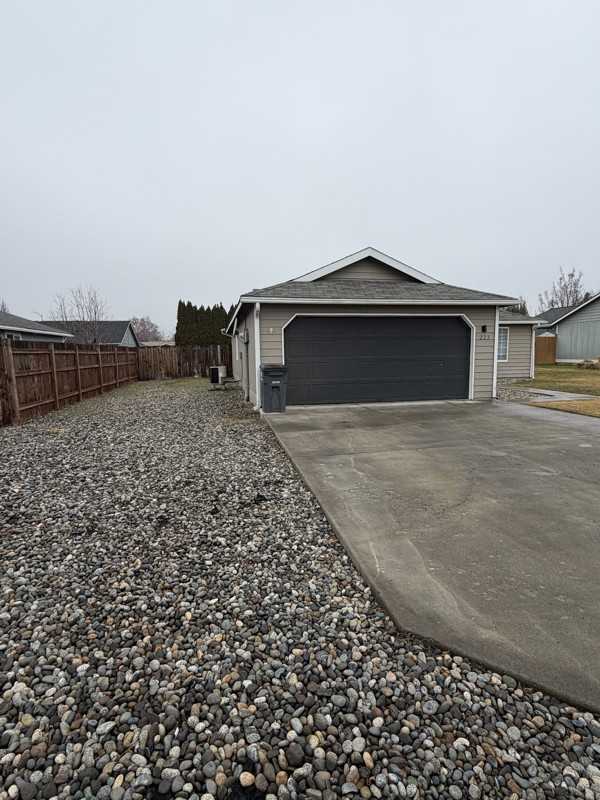 223 Ivy St Se - Photo 2 of 21