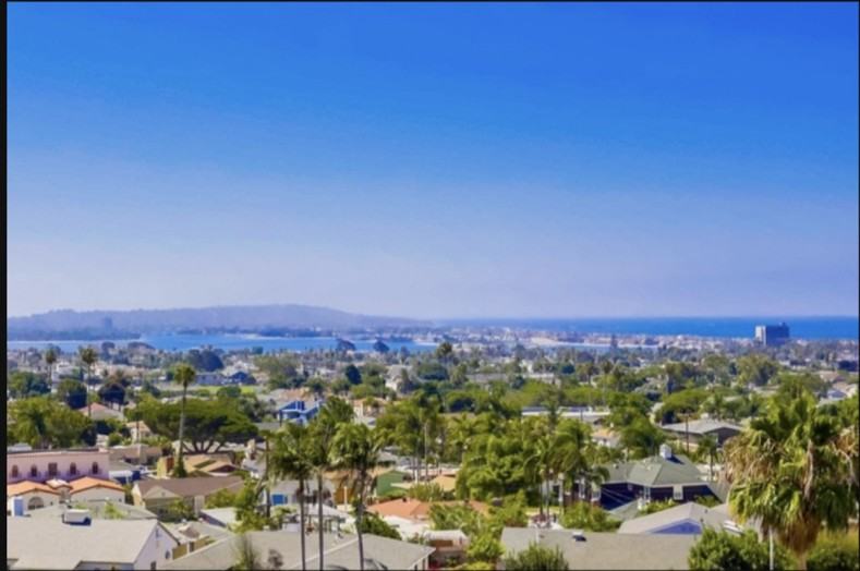 1518 Monmouth Dr - Photo 2 of 20