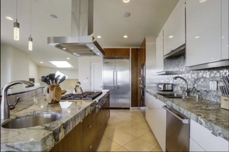 1518 Monmouth Dr - Photo 6 of 20