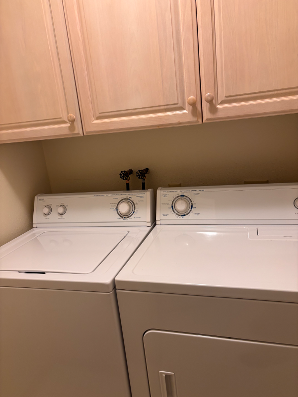 285 Waldorf Pl - Photo 2 of 14