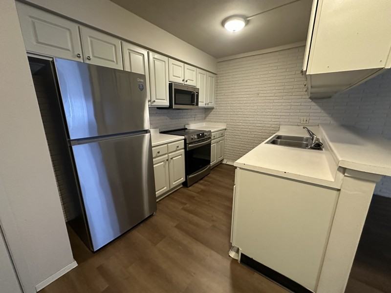 941 22nd Ave #2 - Photo 4 of 14