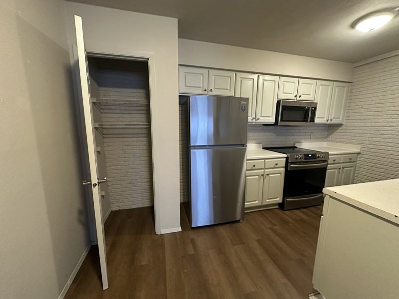 941 22nd Ave #2 - Photo 5 of 14