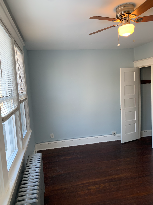 1533 Isherwood St Ne - Photo 2 of 20