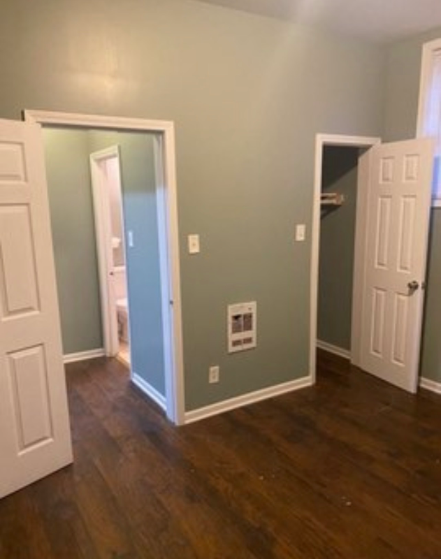 7700 S Cornell Ave - Photo 4 of 10