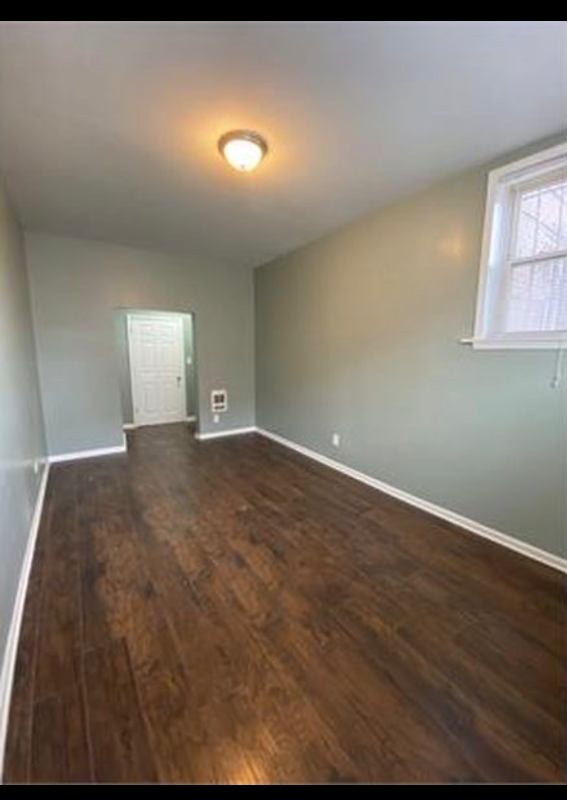 7700 S Cornell Ave - Photo 6 of 10