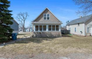 featured image of 111 21st St