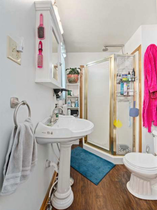 111 21st St - Photo 6 of 15