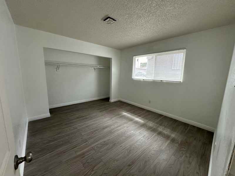 2508 E Mesquite Ave #4 - Photo 6 of 9
