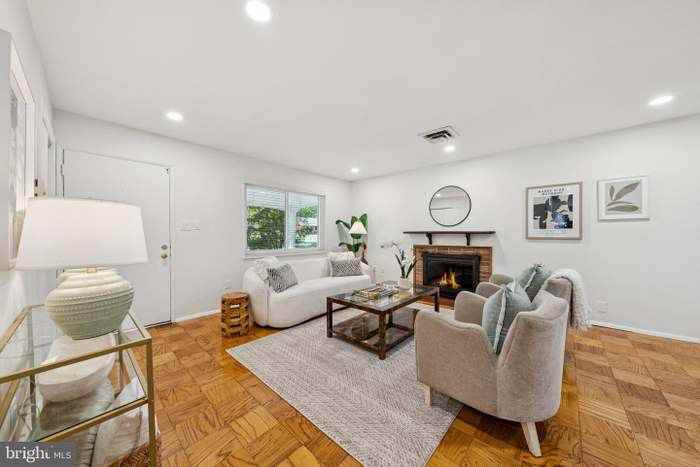 6206 Yosemite Dr - Photo 4 of 18