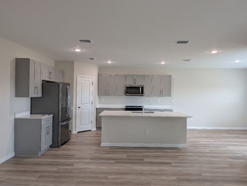 36928 Sagemoor Dr - Photo 2 of 14