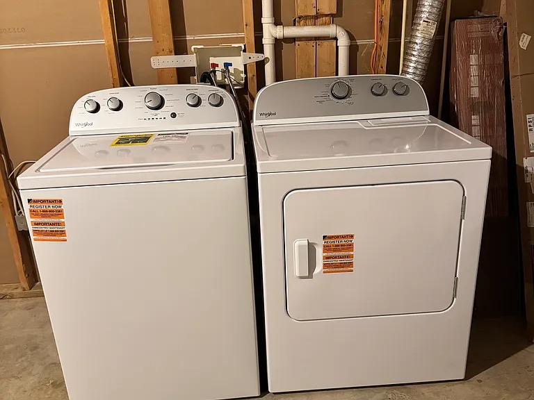 2444 Ogden Way - Photo 2 of 9